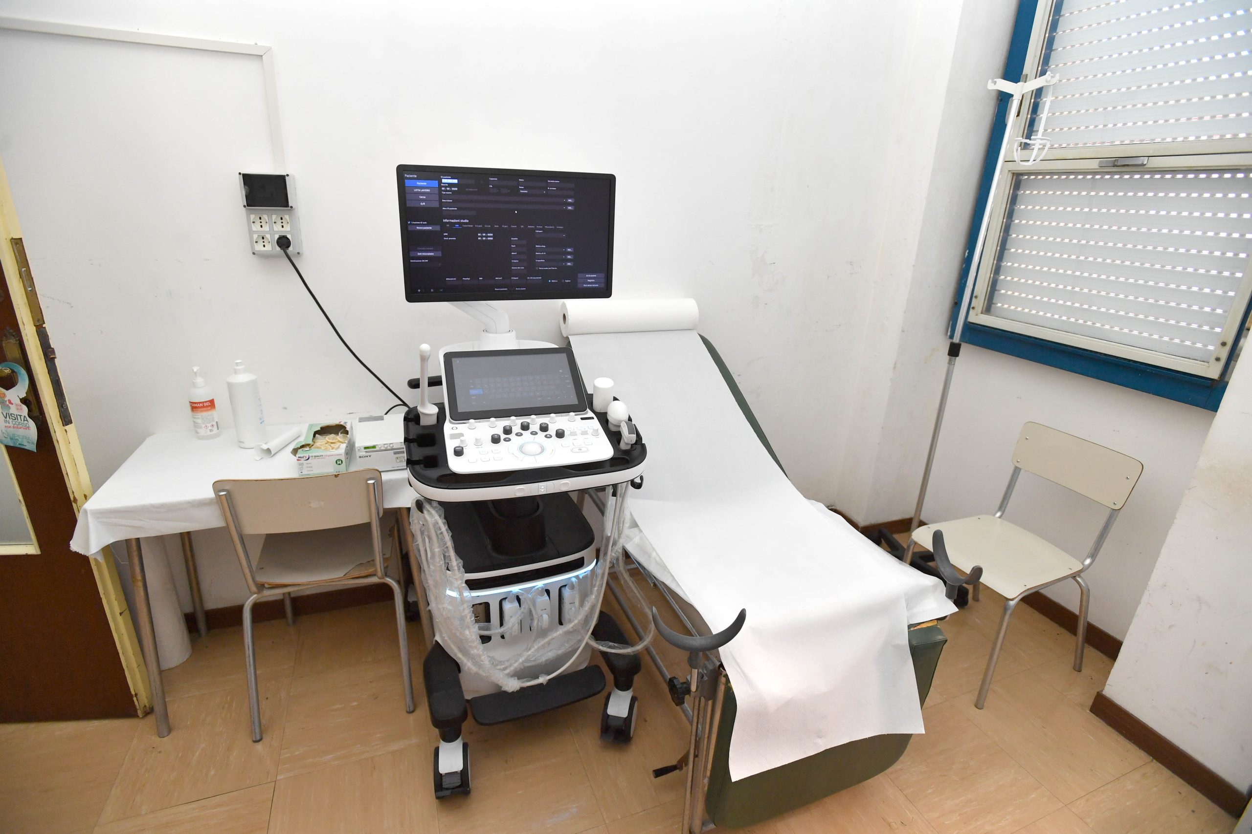 P.O. Locri Ecocardiografo Ostetricia1